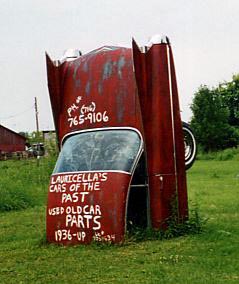 buried_cadillac_parts_jul1996.jpg (15866 bytes)