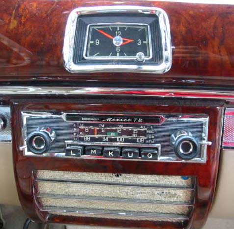 mb_radio_becker_mexico_1957_220S_cabrio.jpg