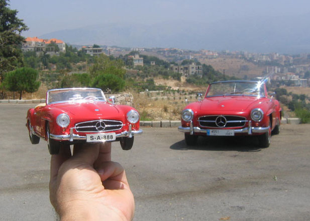 1955 190SL by Maisto 118 scale with a 1961 MercedesBenz Type 190SL 